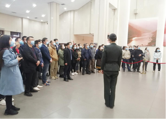 说明: https://www.zmu.edu.cn/__local/5/66/81/8F7E232B2C09E41E48F46A5B04F_04E2A959_E664C.png
